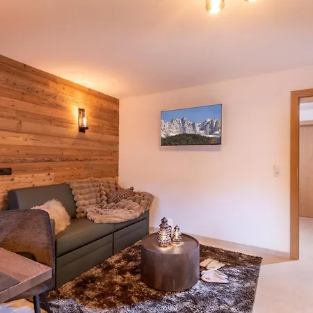 Appartement's Maroslhof アパート ゼル